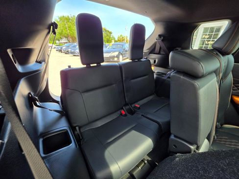 Used 2022 Mitsubishi Outlander SEL FWD image 32