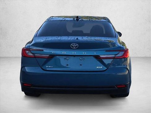 Used 2026 Toyota Camry XLE FWD image 7
