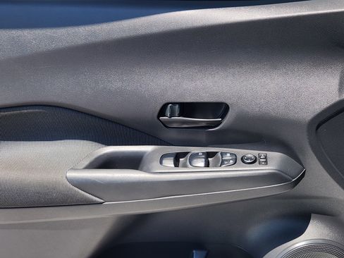 Used 2020 Nissan Kicks S FWD image 24