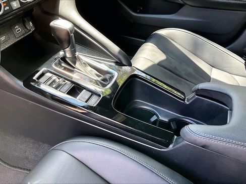 Certified 2025 Acura Integra A-Spec FWD image 17