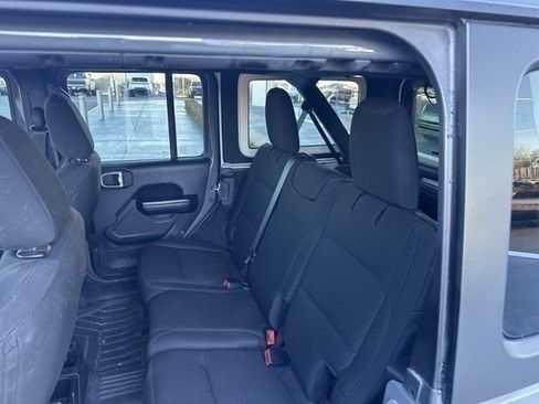 Used 2020 Jeep Wrangler Unlimited Sport image 12
