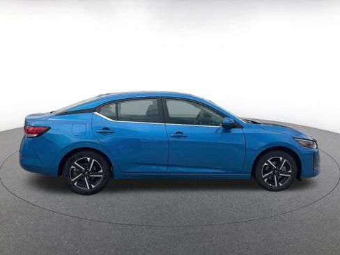 Used 2025 Nissan Sentra SV image 16