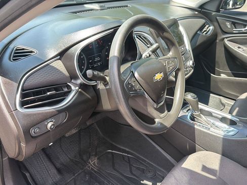 Used 2019 Chevrolet Malibu LT w/ Driver Confidence Package FWD image 15