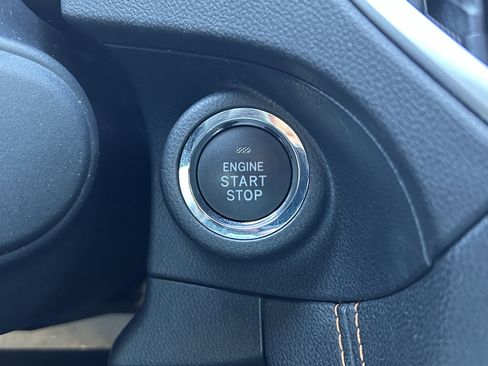 Used 2023 Subaru Crosstrek 2.0i Premium image 19