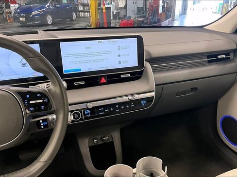 Used 2023 Hyundai Ioniq 5 Limited AWD/4WD image 5