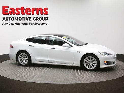 Used 2018 Tesla Model S 75D image 45