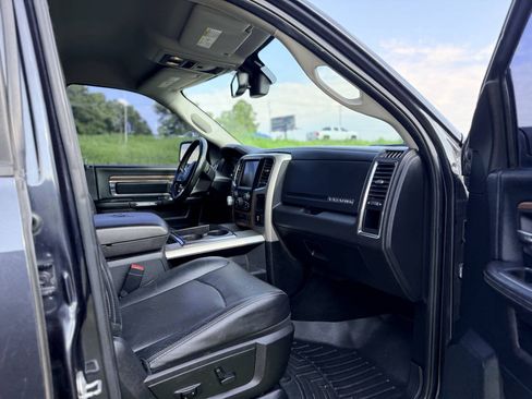 Used 2015 RAM 1500 Laramie w/ Convenience Group AWD/4WD image 15