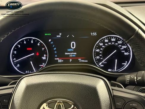 Used 2021 Toyota Avalon XSE FWD image 30