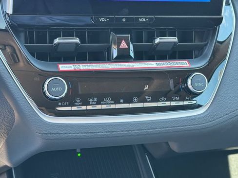 Used 2026 Toyota Corolla Cross XLE w/ Convenience Package FWD image 17