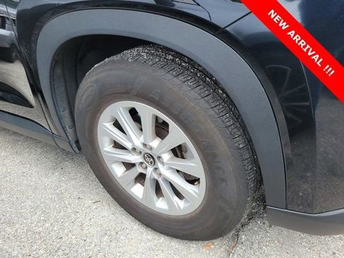 Used 2025 Toyota Grand Highlander FWD image 10