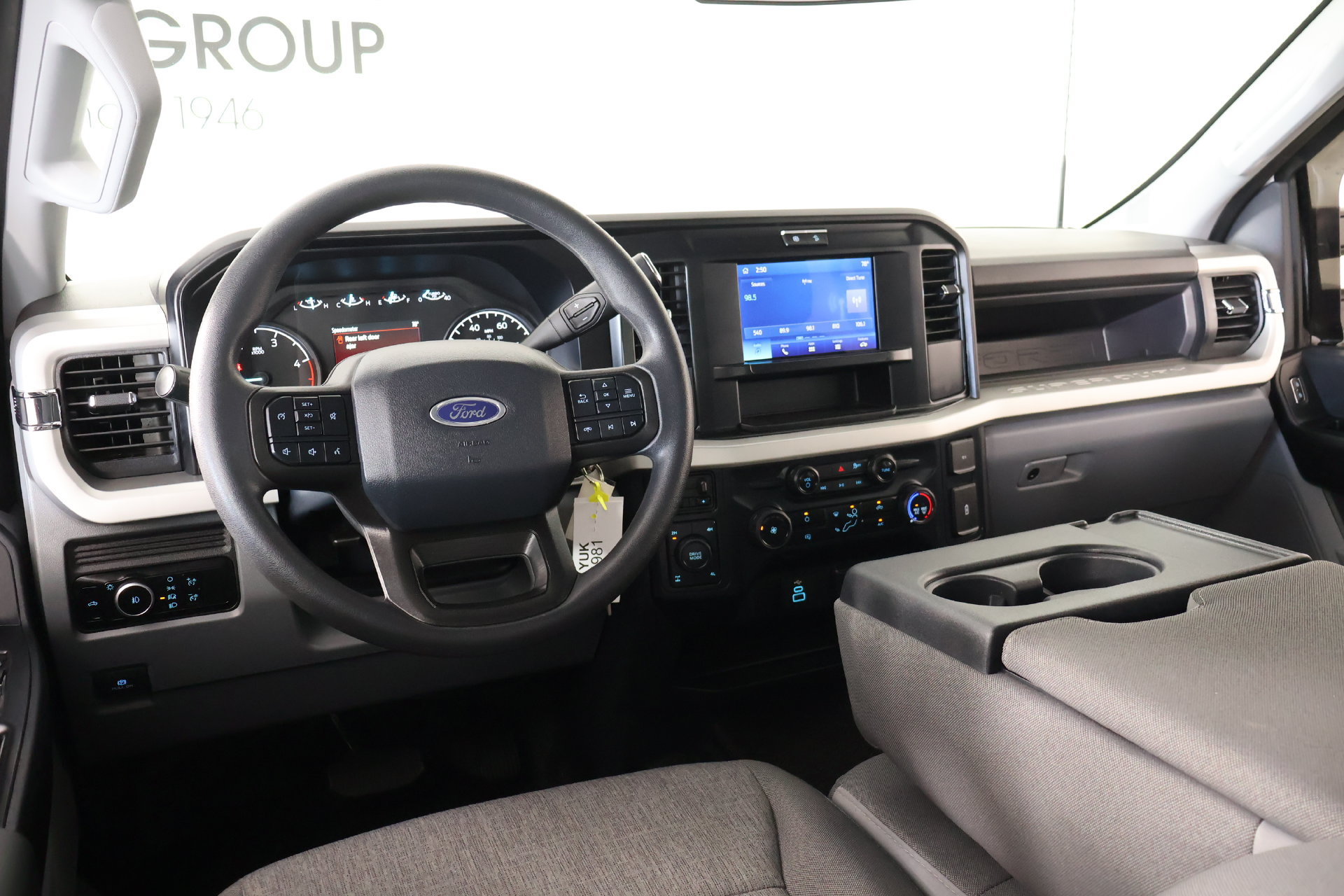 Used 2025 Ford F350 XL w/ FX4 Off-Road Package AWD/4WD image 2