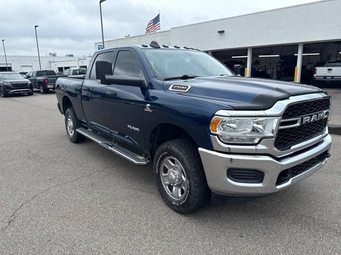 Used 2021 RAM 2500 Tradesman w/ Chrome Appearance Group AWD/4WD image 2