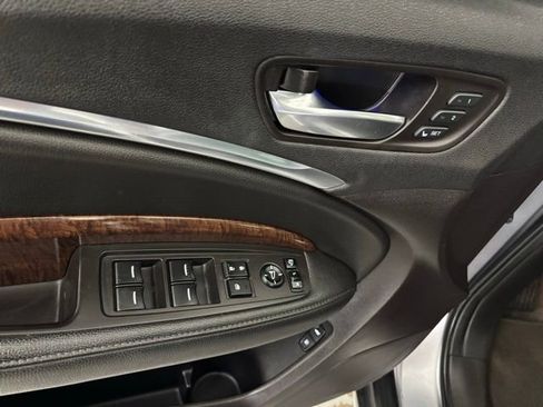 Used 2017 Acura MDX FWD w/ Technology Package image 12