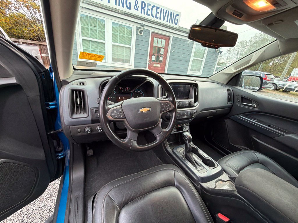 Used 2022 Chevrolet Colorado Z71 w/ LPO, Tonneau and Step Package AWD/4WD image 15