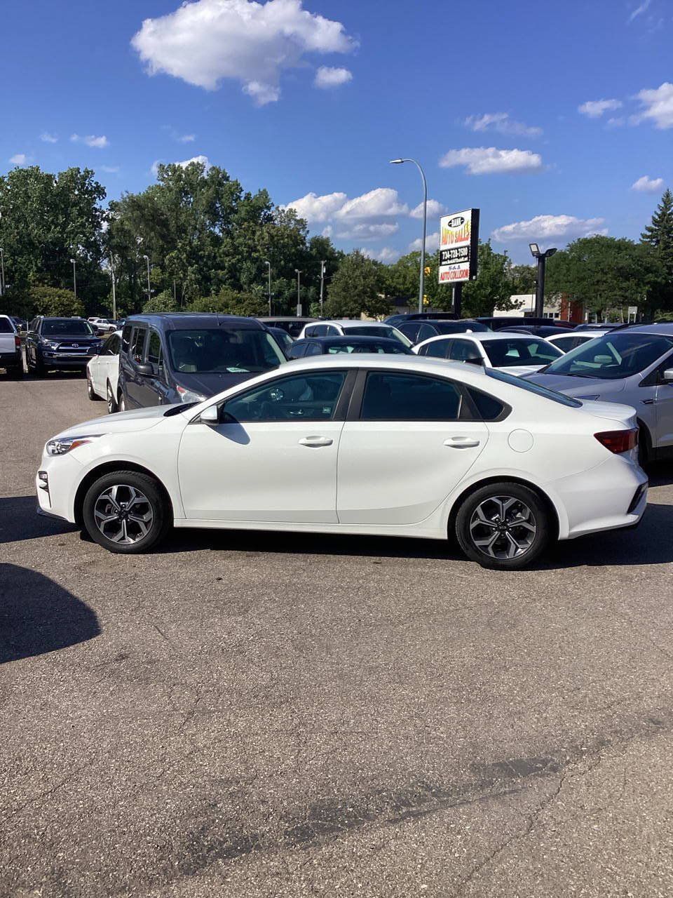 Used 2020 Kia Forte LXS FWD image 5