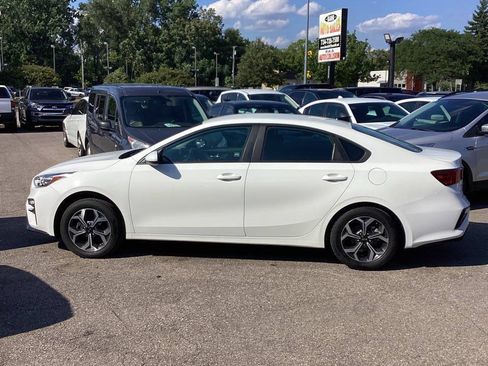Used 2020 Kia Forte LXS FWD image 5