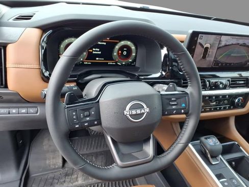 New 2026 Nissan Pathfinder Platinum image 22