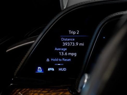 Used 2022 Cadillac Escalade ESV Sport Platinum w/ Heavy-Duty Trailer Package AWD/4WD image 42