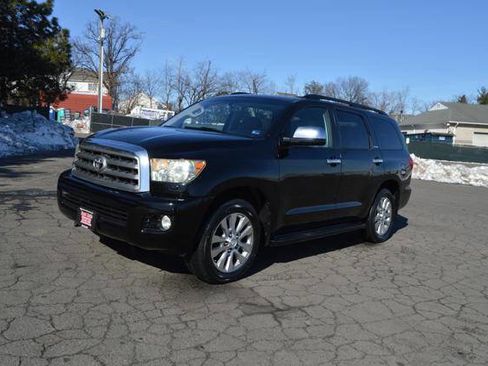 Used 2010 Toyota Sequoia Limited image 4