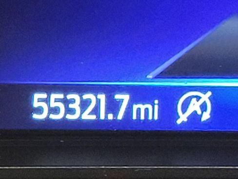 Used 2020 Ford Explorer XLT w/ Equipment Group 202A image 2