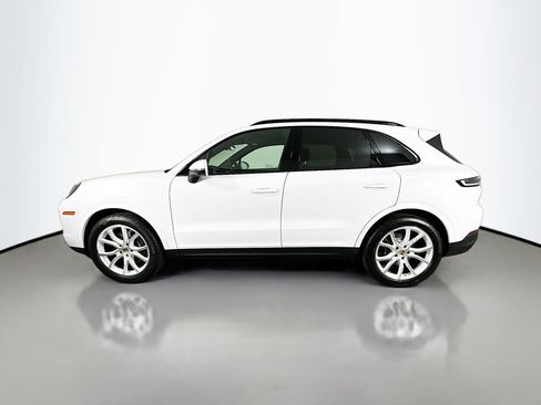 Certified 2024 Porsche Cayenne AWD/4WD image 1