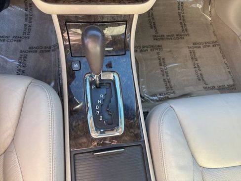 Used 2008 Cadillac DTS w/ Sun And Sound Package image 14