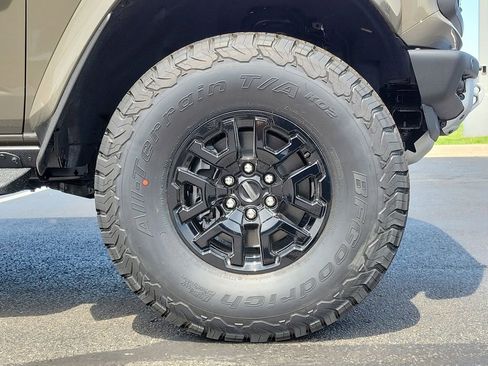 New 2026 Ford Bronco Raptor w/ Interior Carbon Fiber Pack AWD/4WD image 9