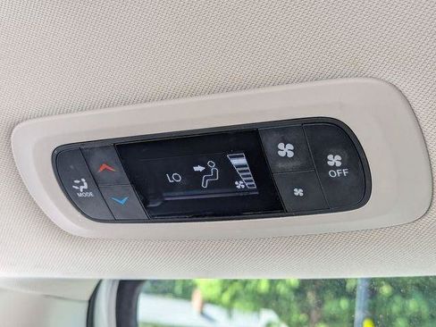 Used 2023 Chrysler Voyager LX FWD image 25