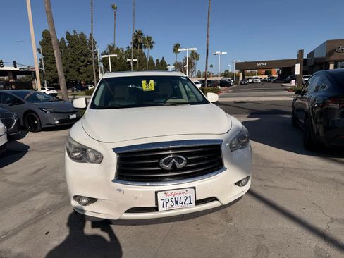 Used 2015 INFINITI QX60 AWD w/ Premium Package image 8