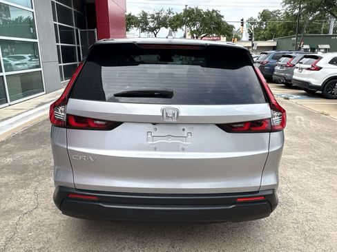 Used 2023 Honda CR-V LX image 5