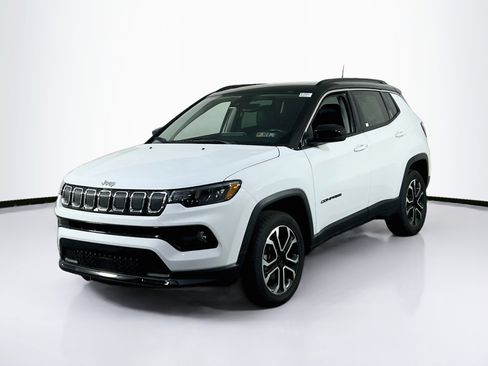Used 2022 Jeep Compass Limited w/ Sun and Sound Group AWD/4WD image 1