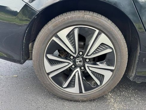 Used 2018 Honda Civic EX-T image 10