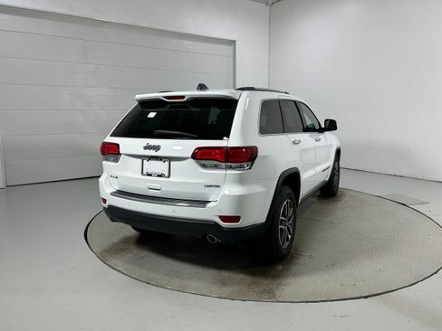 Used 2020 Jeep Grand Cherokee Limited w/ Premium Lighting Group AWD/4WD image 39
