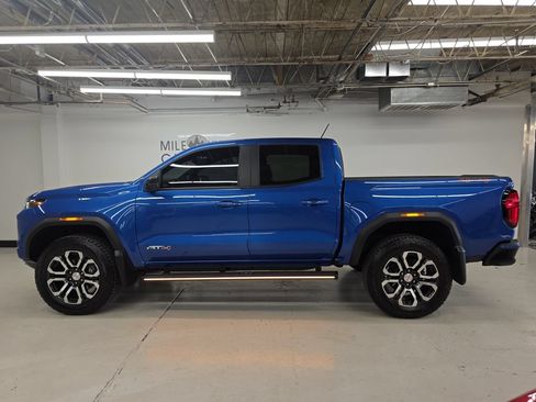 Used 2023 GMC Canyon AT4 w/ AT4 Premium Package AWD/4WD image 13