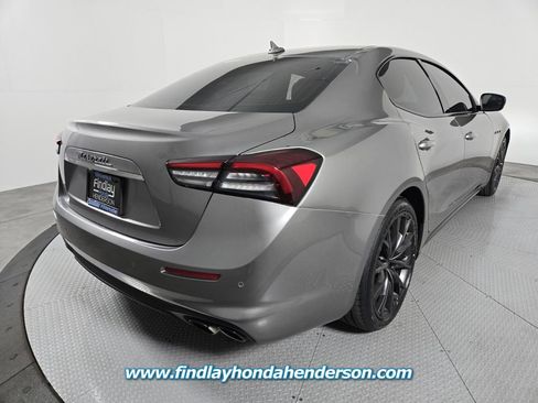 Used 2021 Maserati Ghibli S image 6