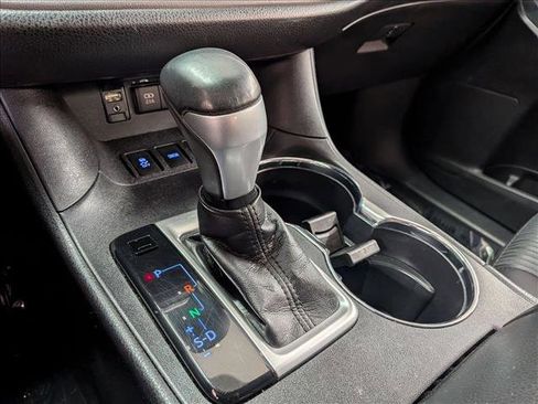 Used 2018 Toyota Highlander Plus AWD/4WD image 18