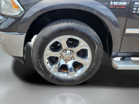 Used 2016 RAM 1500 Laramie w/ Convenience Group AWD/4WD image 6