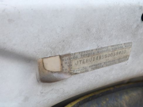 Used 2005 Toyota 4Runner SR5 image 22