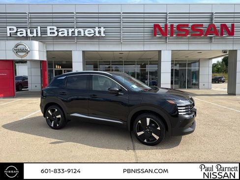 New 2025 Nissan Kicks SR image 14