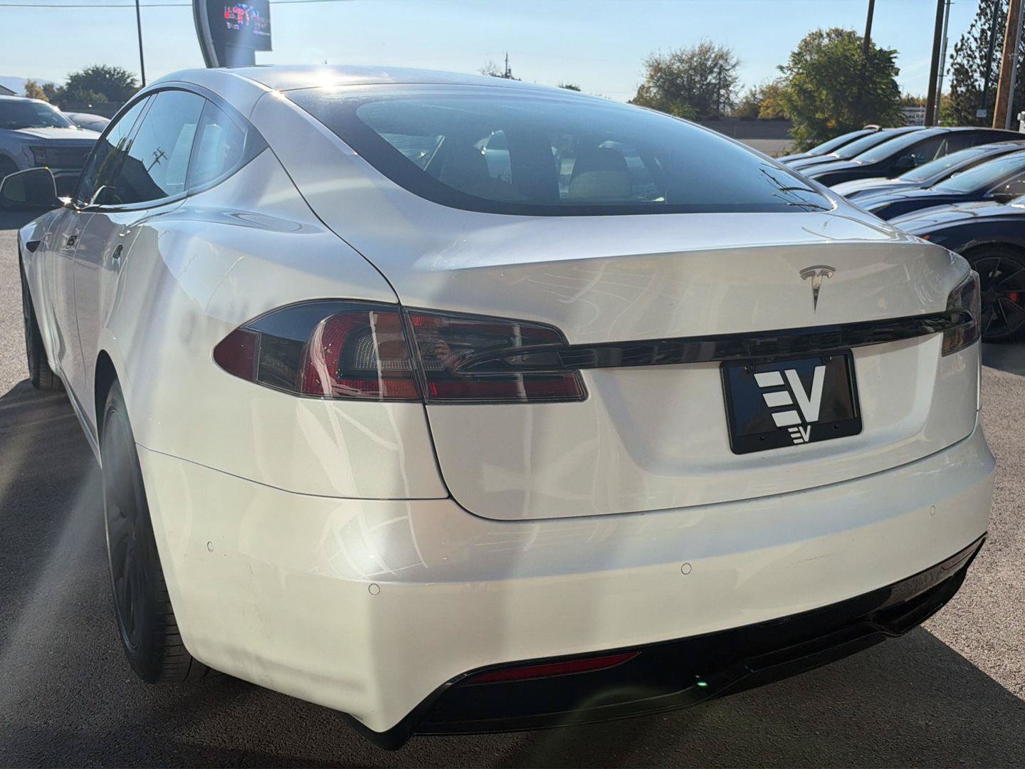 Used 2022 Tesla Model S AWD/4WD image 6