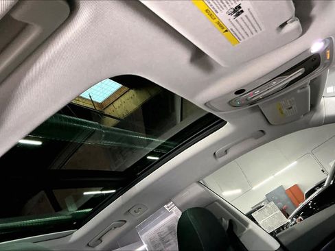 Used 2023 Audi Q8 Prestige w/ Prestige Package image 24