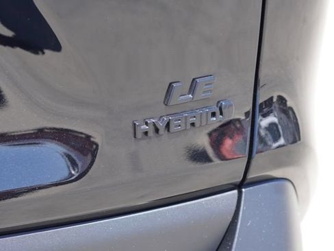 Used 2024 Toyota RAV4 LE AWD/4WD image 12