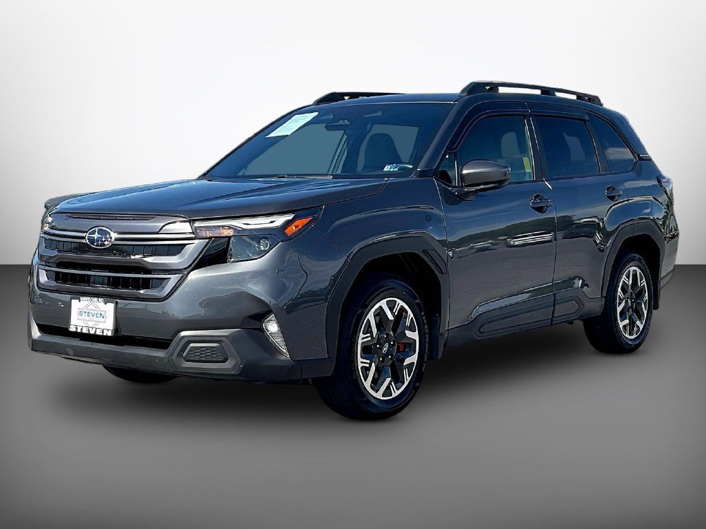 Used 2025 Subaru Forester Premium w/ Convenience Package #2 AWD/4WD image 3