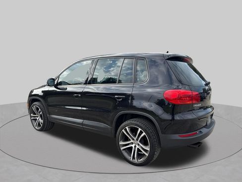 Used 2014 Volkswagen Tiguan S FWD image 3