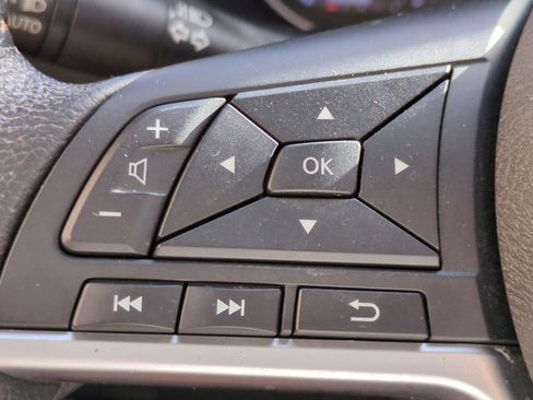 Used 2020 Nissan Kicks SR w/ SR Premium Package image 23