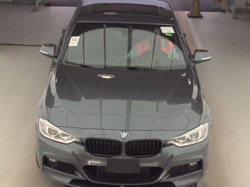 Used 2015 BMW 335i xDrive Sedan AWD/4WD image 2