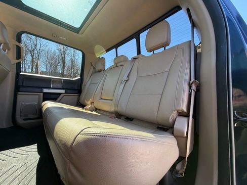 Used 2017 Ford F250 Lariat w/ Lariat Ultimate Package image 39