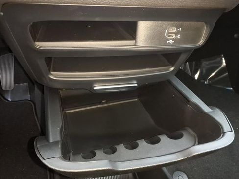 New 2026 Chrysler Pacifica Select w/ S Appearance Package image 12