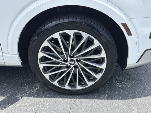Used 2026 Hyundai Palisade Calligraphy FWD image 12