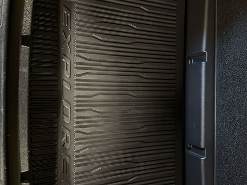 Used 2020 Ford Explorer XLT w/ Class III Trailer Tow Package image 34